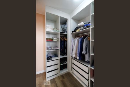 Casa à venda com 168m², 2 quartos e 3 vagasCloset