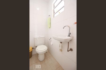 Casa à venda com 168m², 2 quartos e 3 vagasBanheiro de serviço