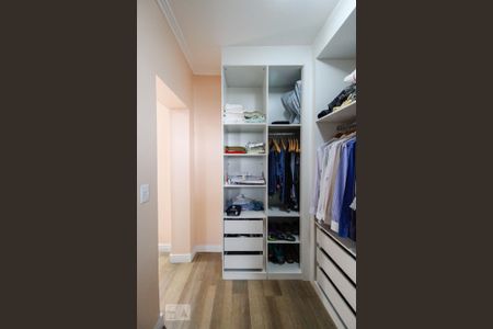 Casa à venda com 168m², 2 quartos e 3 vagasCloset