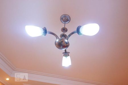 Sala de casa à venda com 2 quartos, 168m² em Jardim Monjolo, São Paulo