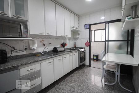 Apartamento à venda com 104m², 3 quartos e 2 vagascozinha