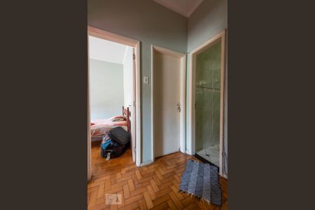 Apartamento à venda com 120m², 4 quartos e sem vagaCorredor