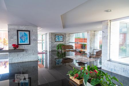 Apartamento à venda com 65m², 2 quartos e 1 vagaHall de Entrada