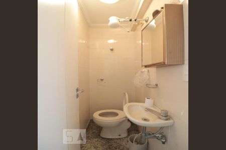 Apartamento à venda com 186m², 3 quartos e 3 vagasBanheiro de Serviço