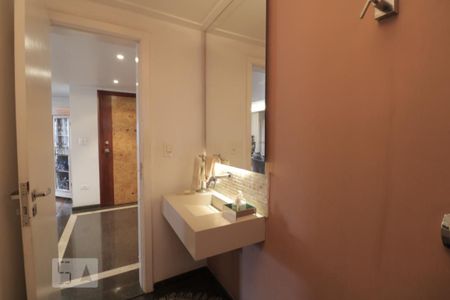 Apartamento à venda com 186m², 3 quartos e 3 vagasLavabo 