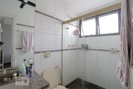 Apartamento à venda com 186m², 3 quartos e 3 vagasBanheiro da Suite 2  