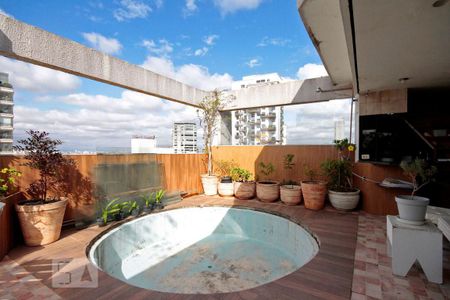 Apartamento à venda com 480m², 4 quartos e 4 vagasPiscina