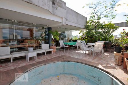 Apartamento à venda com 480m², 4 quartos e 4 vagasPiscina