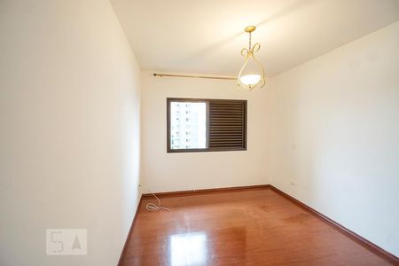 Apartamento à venda com 200m², 4 quartos e 3 vagas Apartamento à venda com 200m², 4 quartos e 3 vagasSuíte 02