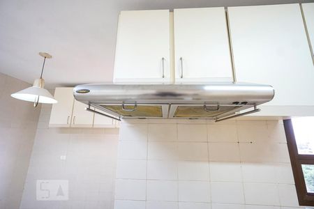 Apartamento à venda com 200m², 4 quartos e 3 vagas Apartamento à venda com 200m², 4 quartos e 3 vagasCoifa