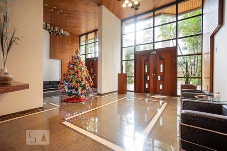 Apartamento à venda com 200m², 4 quartos e 3 vagas Apartamento à venda com 200m², 4 quartos e 3 vagasHall social