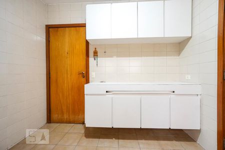Apartamento à venda com 200m², 4 quartos e 3 vagas Apartamento à venda com 200m², 4 quartos e 3 vagasÁrea de serviço