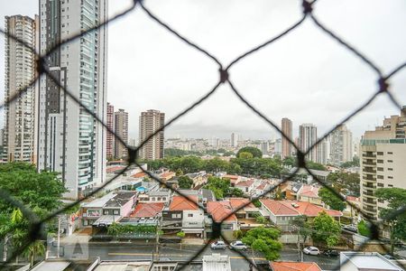 Apartamento à venda com 200m², 4 quartos e 3 vagas Apartamento à venda com 200m², 4 quartos e 3 vagasVista da área de serviço