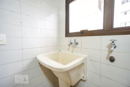 Apartamento à venda com 200m², 4 quartos e 3 vagas Apartamento à venda com 200m², 4 quartos e 3 vagasTanque