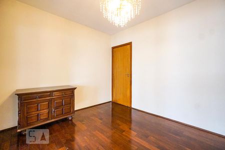 Apartamento à venda com 200m², 4 quartos e 3 vagas Apartamento à venda com 200m², 4 quartos e 3 vagasSala de jantar