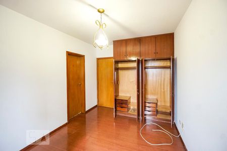 Apartamento à venda com 200m², 4 quartos e 3 vagas Apartamento à venda com 200m², 4 quartos e 3 vagasSuíte 01