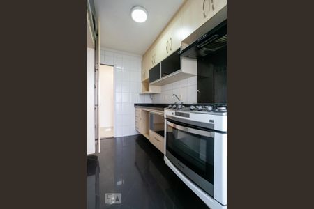Apartamento à venda com 65m², 2 quartos e 2 vagasCozinha