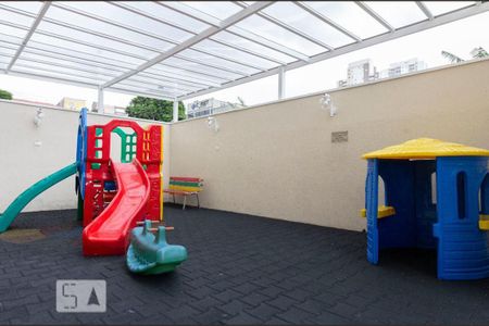 Apartamento à venda com 65m², 2 quartos e 2 vagasÁrea comum - Playground