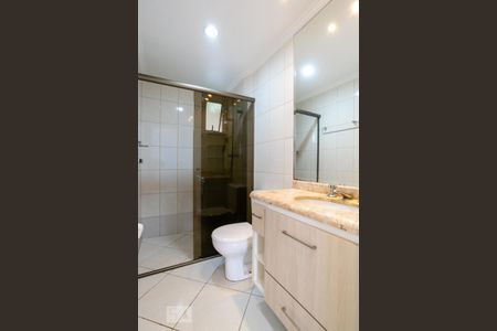 Apartamento à venda com 65m², 2 quartos e 2 vagasBanheiro social