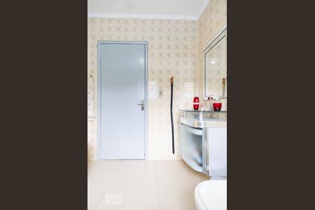 Casa à venda com 60m², 1 quarto e 2 vagasBanheiro