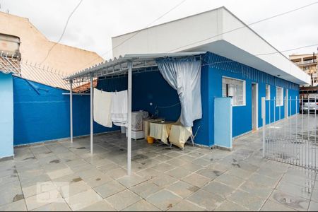 Casa à venda com 60m², 1 quarto e 2 vagasQuintal