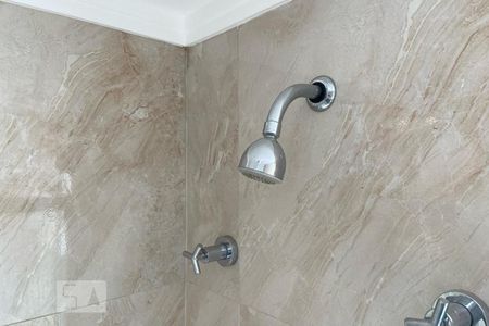 Apartamento à venda com 72m², 2 quartos e 2 vagas Apartamento à venda com 72m², 2 quartos e 2 vagasChuveiro