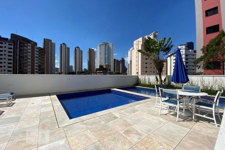 Apartamento à venda com 72m², 2 quartos e 2 vagas Apartamento à venda com 72m², 2 quartos e 2 vagasÁrea comum - Piscina