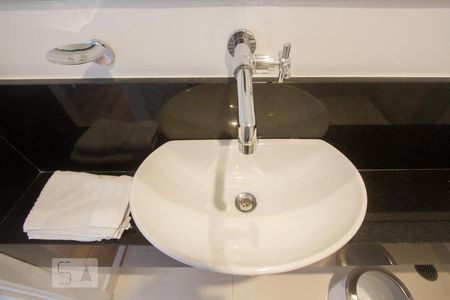 Detalhe Lavabo de kitnet/studio para alugar com 1 quarto, 69m² em Cidade Monções, São Paulo