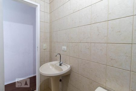 Casa à venda com 198m², 3 quartos e 3 vagasBanheiro 1