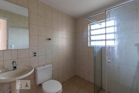 Casa à venda com 198m², 3 quartos e 3 vagasBanheiro 2