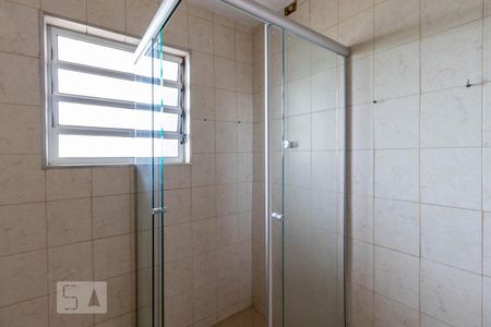 Casa à venda com 198m², 3 quartos e 3 vagasBanheiro 2