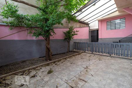Casa à venda com 198m², 3 quartos e 3 vagasQuintal dos Fundos