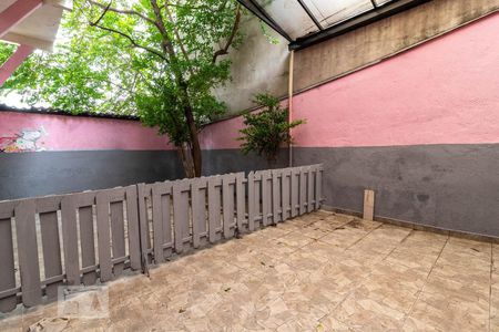 Casa à venda com 198m², 3 quartos e 3 vagasQuintal dos Fundos