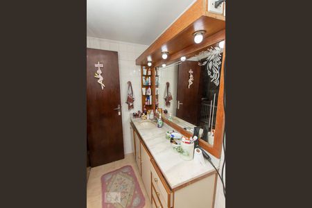 Casa à venda com 238m², 3 quartos e 3 vagas Casa à venda com 238m², 3 quartos e 3 vagasBanheiro