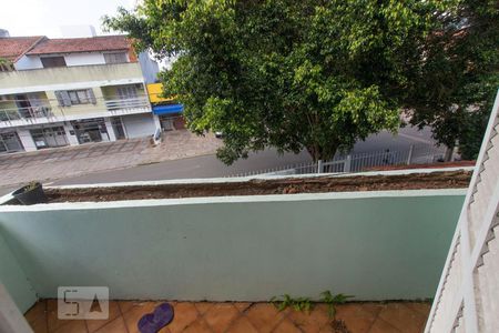 Casa à venda com 238m², 3 quartos e 3 vagas Casa à venda com 238m², 3 quartos e 3 vagasSuíte - sacada