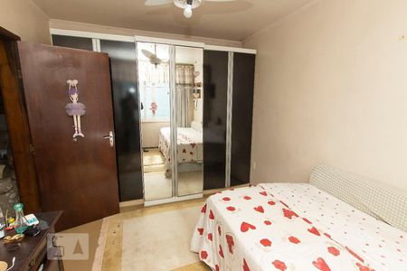 Casa à venda com 238m², 3 quartos e 3 vagas Casa à venda com 238m², 3 quartos e 3 vagasQuarto 3