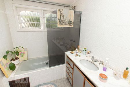 Casa à venda com 238m², 3 quartos e 3 vagas Casa à venda com 238m², 3 quartos e 3 vagasBanheiro da Suíte