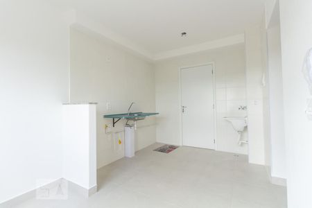 Sala de apartamento à venda com 2 quartos, 38m² em Itaquera, São Paulo