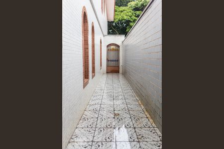 Casa à venda com 264m², 3 quartos e 4 vagasCorredor