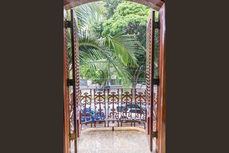 Casa à venda com 264m², 3 quartos e 4 vagasVaranda