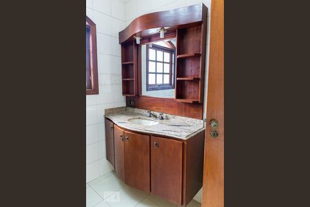 Casa à venda com 264m², 3 quartos e 4 vagasBanheiro da suíte