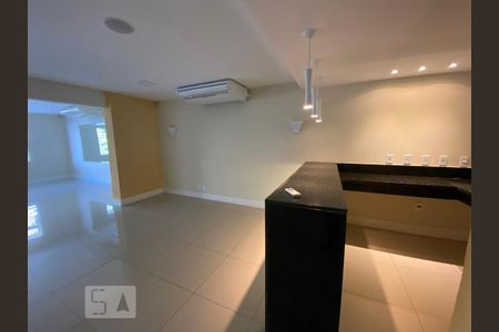 Apartamento à venda com 94m², 3 quartos e 1 vagaÁrea comum - Salão de festas