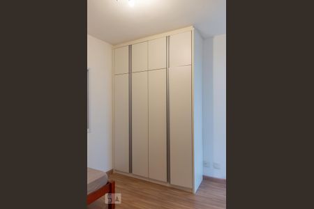 Apartamento para alugar com 50m², 2 quartos e 1 vaga Apartamento para alugar com 50m², 2 quartos e 1 vagaQuarto 2 - Armários