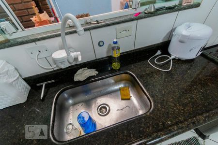 Casa à venda com 130m², 2 quartos e 2 vagasCozinha