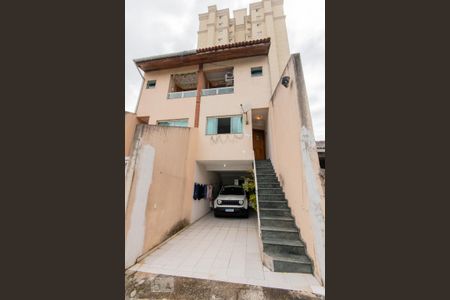 Casa à venda com 130m², 2 quartos e 2 vagasFachada