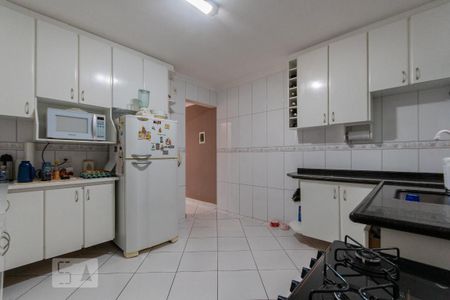 Casa à venda com 130m², 2 quartos e 2 vagasCozinha