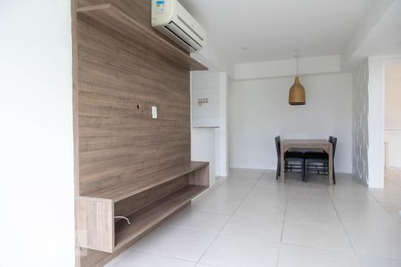 Sala de apartamento para alugar com 2 quartos, 70m² em Recreio dos Bandeirantes, Rio de Janeiro