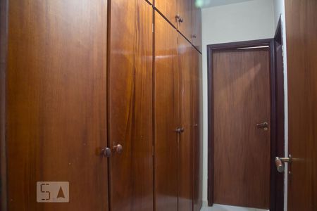 Apartamento para alugar com 64m², 1 quarto e 1 vagaSuíte - closet