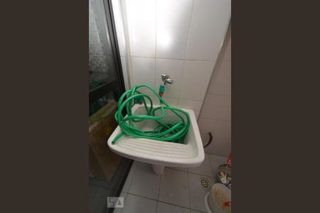 Apartamento à venda com 74m², 3 quartos e 1 vagaÁrea de Serviço