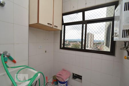 Apartamento à venda com 74m², 3 quartos e 1 vagaÁrea de Serviço